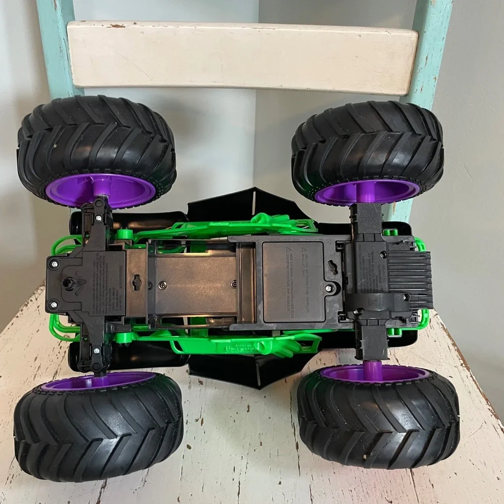Monster Jam‎ Grave Digger RC Truck Smash & Bash Crash Car Truck Only 1:15
